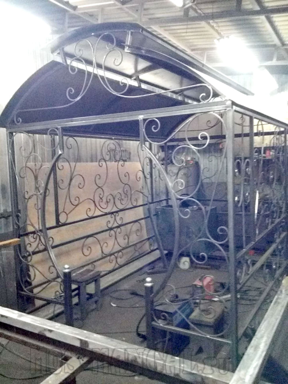 Миниатюра 1
